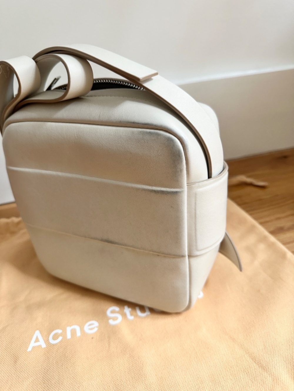 ACNE Musubi Camera Bag / White Cream (Sand Beige) - Picture 6 of 12